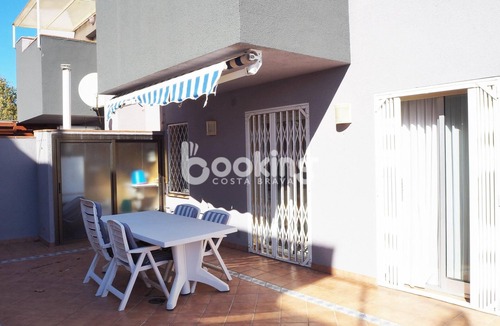 Platja d'Aro Apartment | APARTMENT WITH 3 ROOMS AND LARGE TERRACE, 5 MIN. FROM THE BEACH, IN THE CENTER
