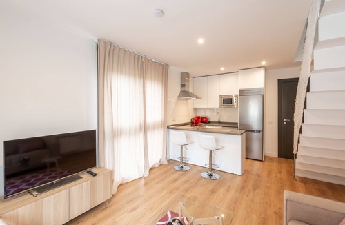 Concepcion Apartment | Arturo Soria - 1 Bedroom duplex with garden