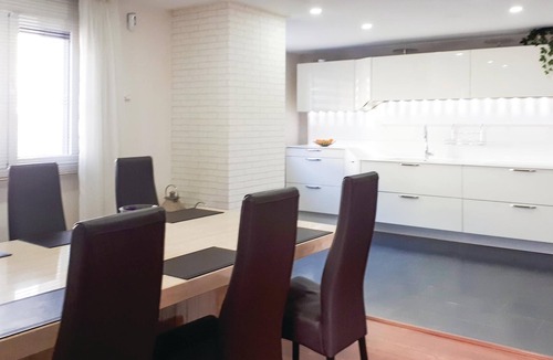 Arroyomolinos House | Awesome home in Arroyomolinos