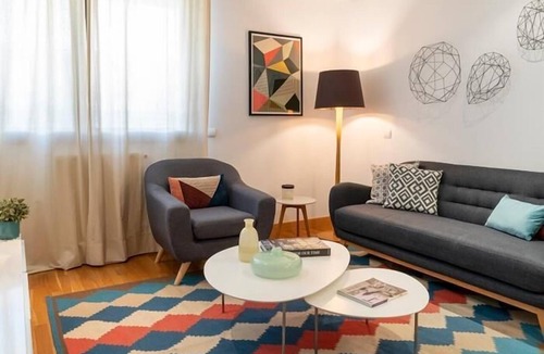 Goya Apartment | Ayala Apartment with parking