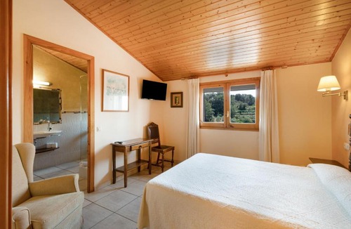 Avinyonet del Penedes Bed & Breakfast | Ball de Bastons