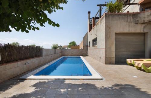 Avinyonet del Penedes Bed & Breakfast | Ball de Bastons
