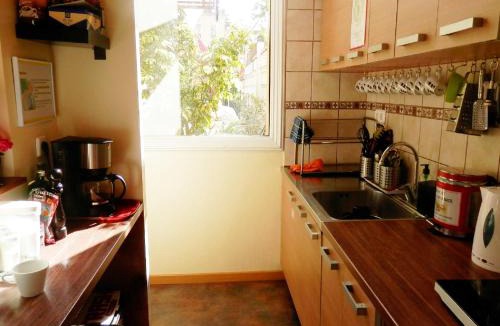 Dreta de l'Eixample Hostel | Barcelona Central Garden Hostal