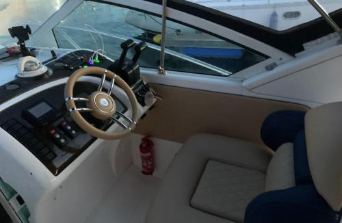 Quintans Boat Rental | Barco con parking y duchas gratuitas
