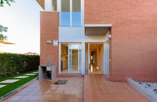 Montgat House | Beachy House - Casa en Montgat, Barcelona