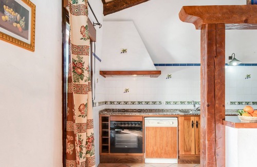 Conil de la Frontera House | Beautiful Holiday Home “Cortijo El Refugio 3” with Garden, Terrace