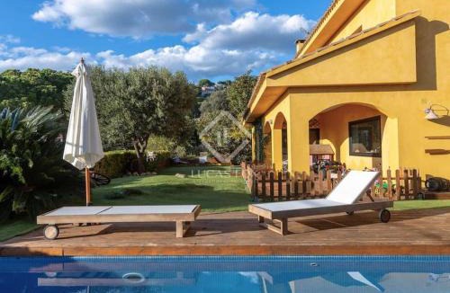 Cabrils Villa | Beautiful house with sea view near Barcelona