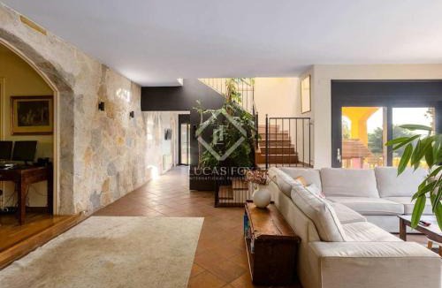 Cabrils Villa | Beautiful house with sea view near Barcelona