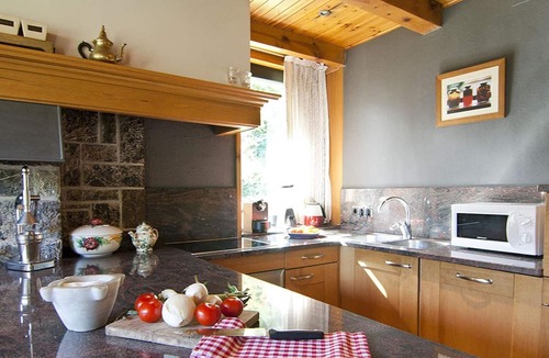 Vielha Villa | Belvilla by OYO Casa Lola 13