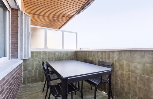 La Sagrada Familia House | Blueground | Sagrada Família, sea view, nr Sagrada Família