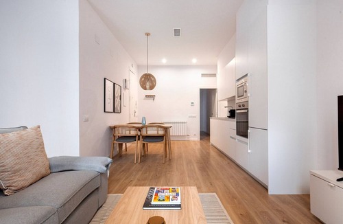 la Vila de Gracia Apartment | Blueground | Vila de Gràcia 2bd apartment