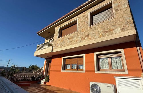 Noia House | Boa Playa Apartment by URent