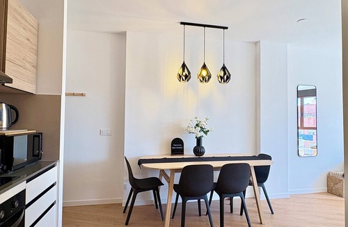 La Malva-rosa Apartment | Brand New Modern Retreat at Malvarrosa Beach