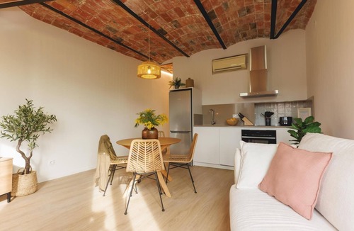 Barri Vell Apartment | Bravissimo Calderers La Serp - Apartment Girona