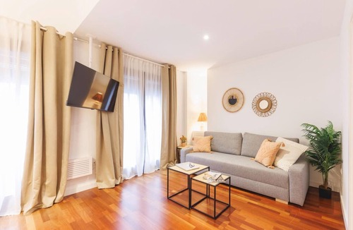 el Mercadal Apartment | Bravissimo Plaça Catalunya 2-2, duplex apartment