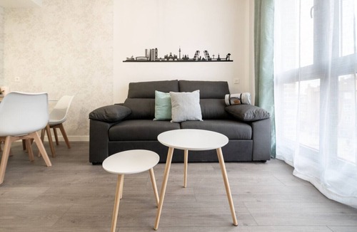 Getafe Apartment | Bright apartment 20 min from Madrid
