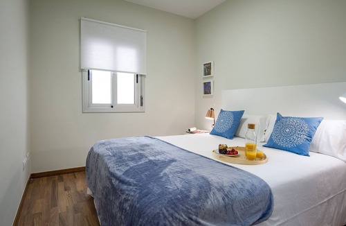El Raval Apartment | Bright apartment near Boqueria Market