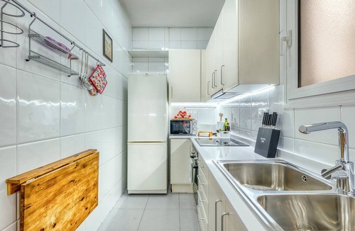 Dreta de l'Eixample Apartment | Bright & Quite flat in the modernist Eixample near Paseo de Gracia
