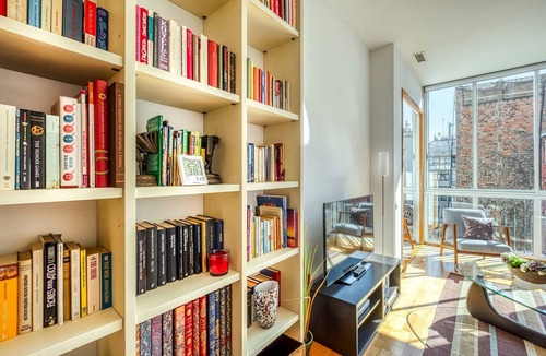 Dreta de l'Eixample Apartment | Bright & Quite flat in the modernist Eixample near Paseo de Gracia