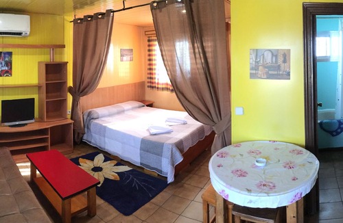 Getafe RV Rental | Bungalows Camping Alpha Madrid