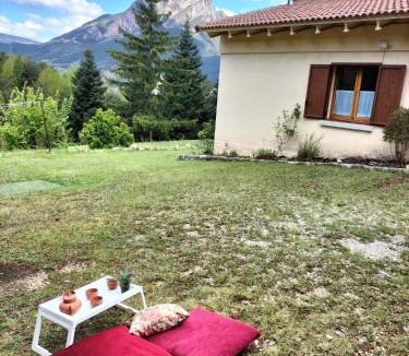 Saldes House | CA L'ANELLA (SALDES)