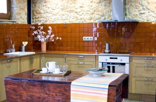 Castellet House | Ca l'Helena