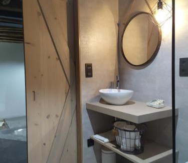 Solsona Apartment | Ca la Francisqueta, La Tina i el Deso Apartament amb encant a Solsona