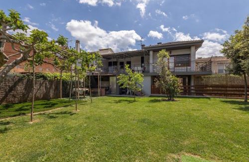 Sant Jaume de Llierca Apartment | Ca La Rosita