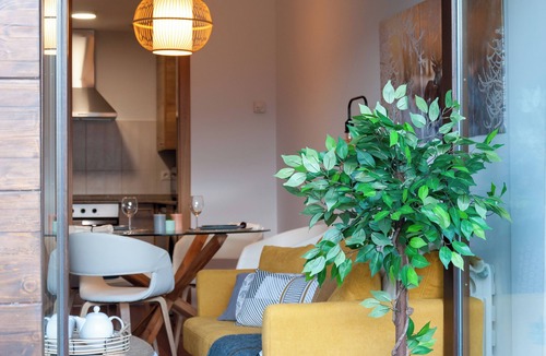 Puigcerda Apartment | Cal Xera - Cozy first floor with fireplace and private garden