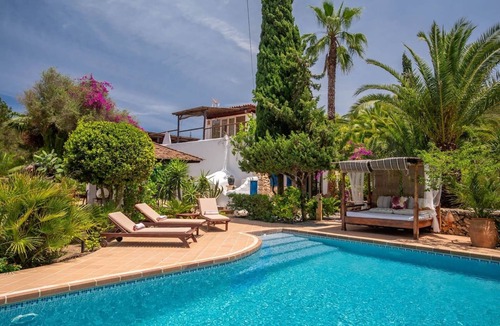 Sant Antoni de Portmany House | CAN GASPAR A cosy house with a pool, 10 km from Ibiza and 12 km from the beach