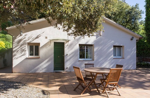 Vallvidrera House | "CanPirotBcn", Cute Seasonal rental in a state park in Barcelona (31+ days)