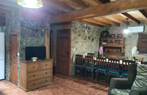 El Raso Ski Chalet | Casa Calañas