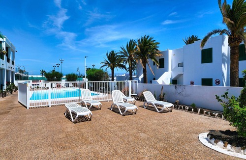 Puerto del Carmen Ski Chalet | Casa Emilia - Pool and Close to the Beach By LVH