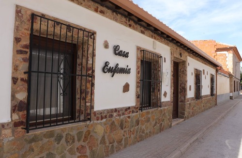 Arenales de San Gregorio Cottage | Casa Rural Casa Eufemia, Luxury Rural House in Arenales de San Gregorio
