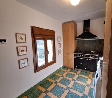Huerta del Marquesado Apartment | Casa rural El Moral by Fuentelgato