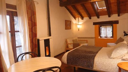 Campillo de Ranas House | Casa Rural La Casa Del Sol