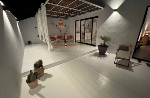 Guatiza House | Casita Luna: Boutique Stay with Private Jacuzzi & Heated Pool in North Lanzarote
