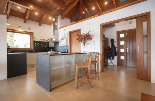 Torrelles de Llobregat Villa | Catalunya Casas Infinity pool and views 20min to Barcelona