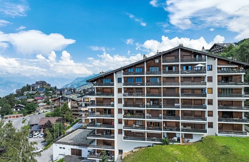 Saint-Pierre-de-Clages Apartment | Chaedoz 36 by Interhome
