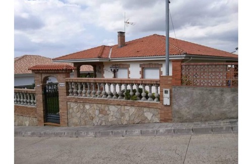 Canaletes Ski Chalet | CHALET AMPARO - Cabrera de Anoia