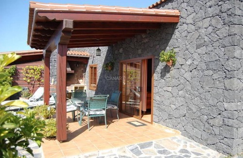 Los Quemados Apartment | Charming Casa Cabrera with stunning sea views and spacious terrace
