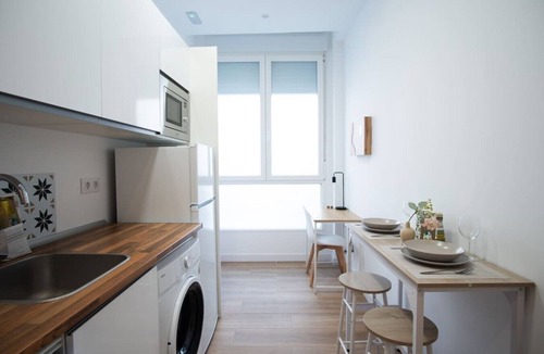 Pueblo Nuevo Apartment | Cinema Loft Madrid | Hot Tub & Arcade