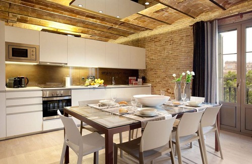 Eixample Apartment | Comfort, Location & Confidence! Discover the Magic of Barcelona! ✨