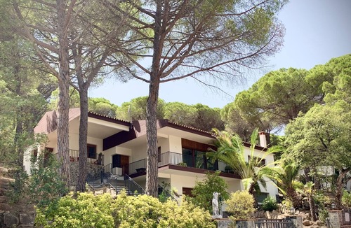 Canyet de Mar Villa | Costa Brava Luxury Villa for 10 | 25m Lap Pool, Gym, Walk to Beach