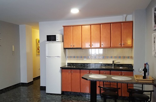 Vecindario Apartment | Cosy & comfortable apartment center Vecindario. FREE WIFI