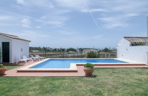 Conil de la Frontera Cottage | Cottage 'Casa La Gitanilla 1' with Private Pool, Private Terrace and Wi-Fi