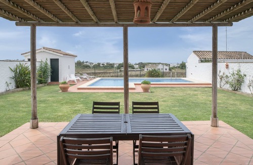 Conil de la Frontera Cottage | Cottage 'Casa La Gitanilla 1' with Private Pool, Private Terrace and Wi-Fi