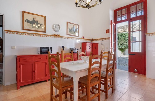 Jerez de la Frontera House | Country House 'La Mariscala' with Private Pool, Wi-Fi and Air Conditioning