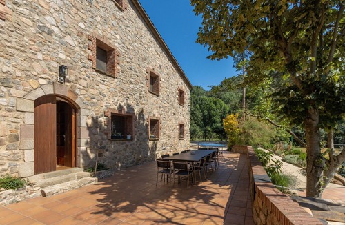 Arbucies Villa | Country House 'Can Janet' with Mountain View, Private Pool and Wi-Fi