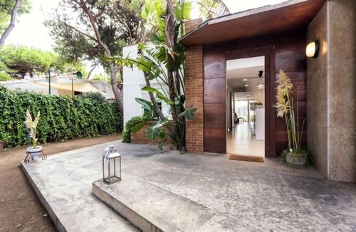 Malgrat de Mar House | Cozy house with direct access to the beach